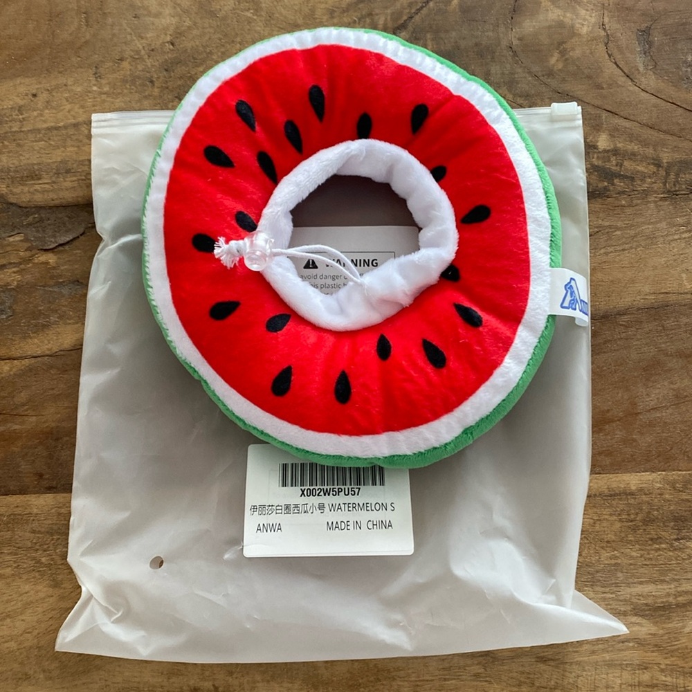 ANWA watermelon adjustable cat cone collar